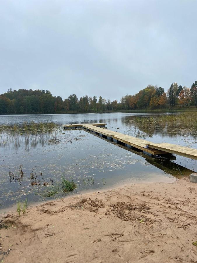Луксозна вила Pullanhouse Laima - Small And Cosy Lakeside House *